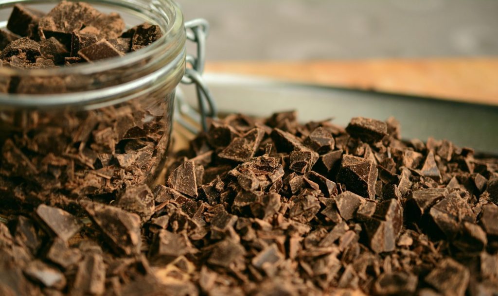 Você é apaixonado por doces? Então, conheça a história do chocolate e saiba quais são as vantagens de consumir esse alimento.