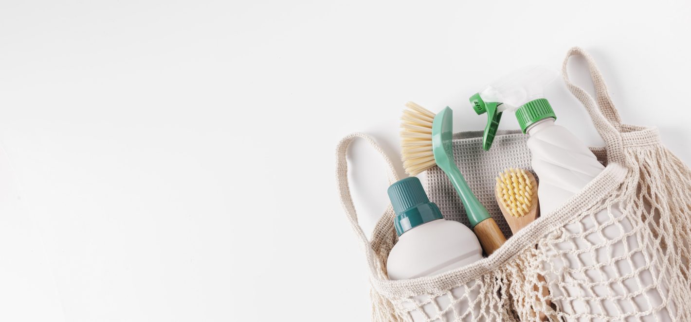 Como Manter a Higiene Pessoal para uma Vida Saudável? | Produtos de higiene pessoal em uma ecobag | Atacadão
