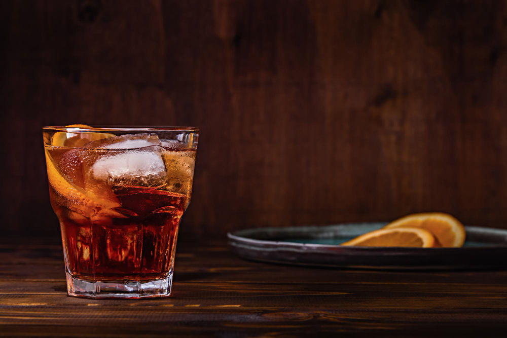 Drinks italianos mais populares | Copo de Negroni | Atacadão