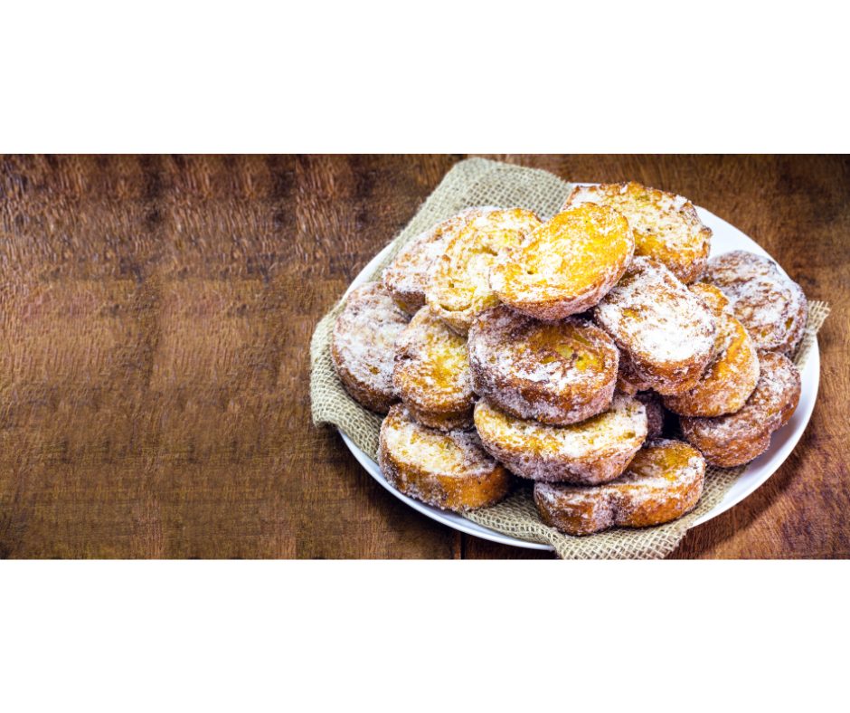 Pratos para ceia de Natal: confira opções | Foto de um prato de rabanada | Atacadão