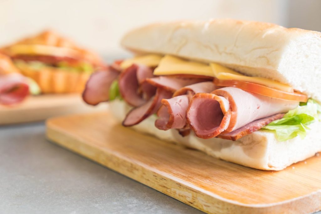 Descubra como preparar um café da manhã delicioso o Sanduíche l Atacadão