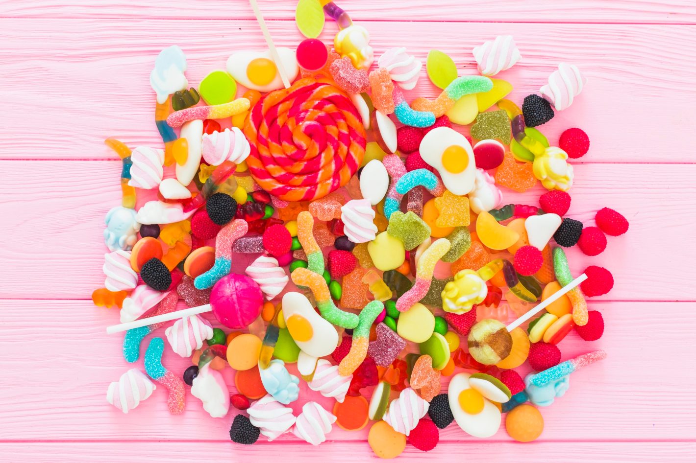 Melhores doces para vender em seu estabelecimento | Foto em close up de doces variados | Atacadão