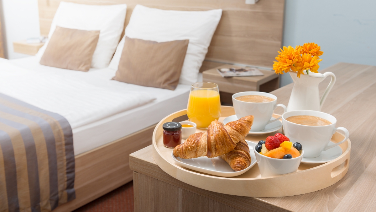 Saiba como montar um café da manhã de hotel para sua mãe